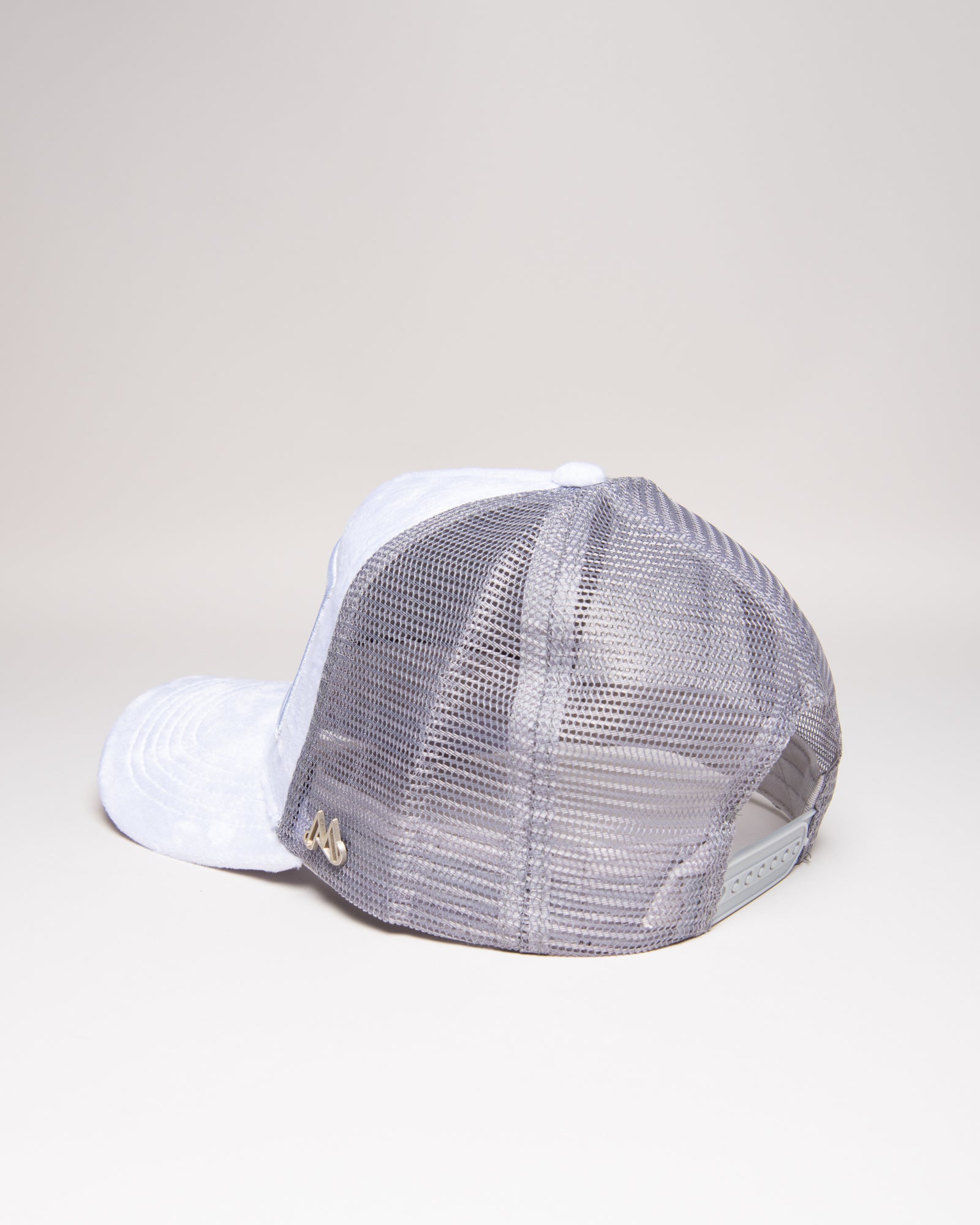 MAGGIORE Hogan & Palmer White Cap - MAGGIORE