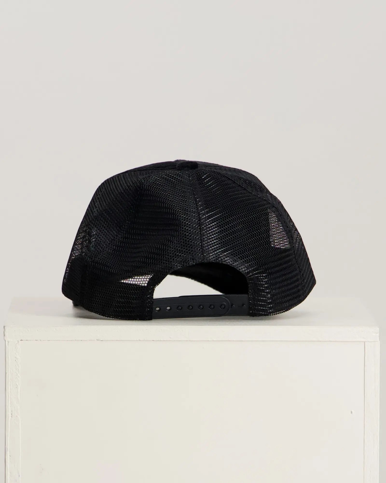 MAGGIORE Ski Black Cap - MAGGIORE